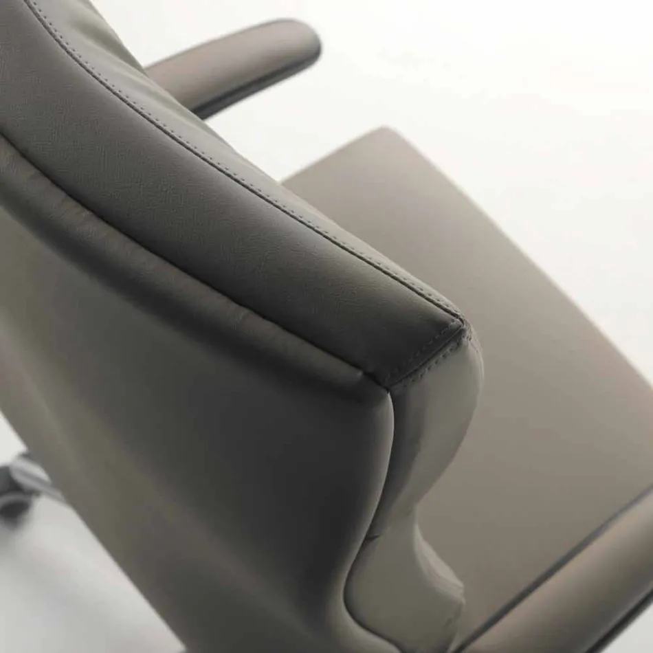 Silla moderna Edda Ejecutivo en cuero, fabricado en Italia Viadurini