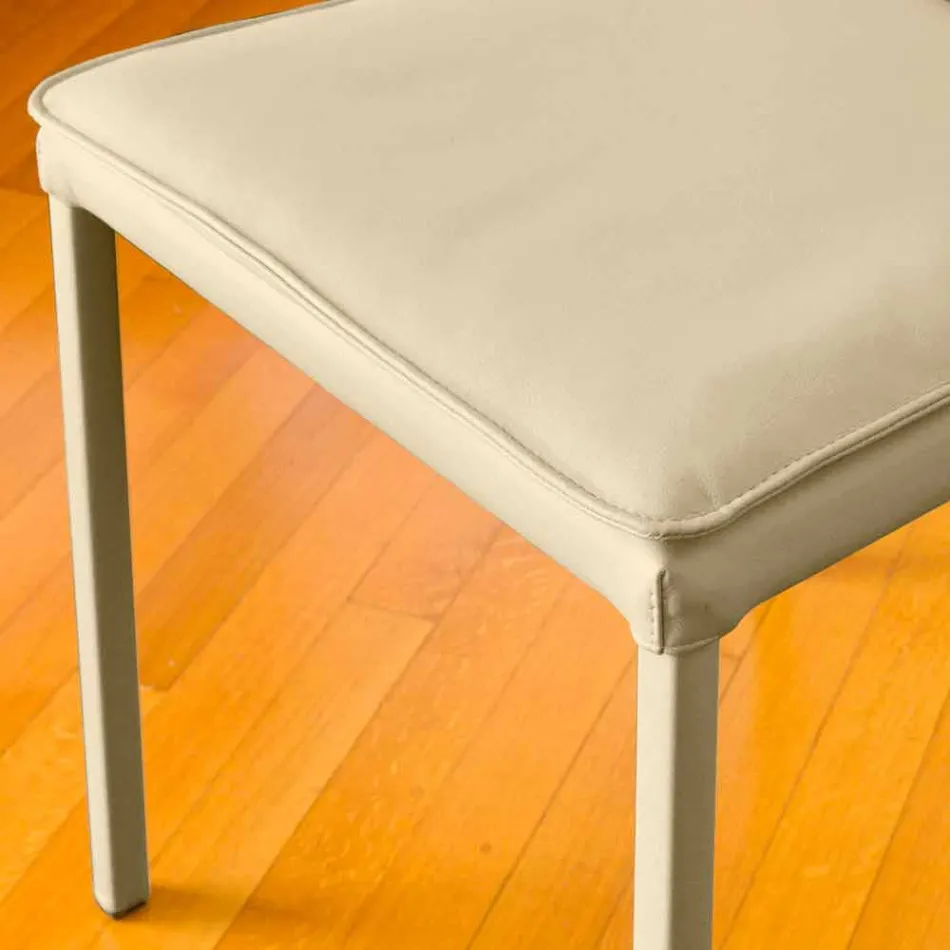 Silla de comedor de polipiel Bessie color dove, hecha en Italia Viadurini