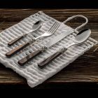 Cubertería de plástico de acero inoxidable y marfil nacarado 24 piezas - Carlotta Viadurini
