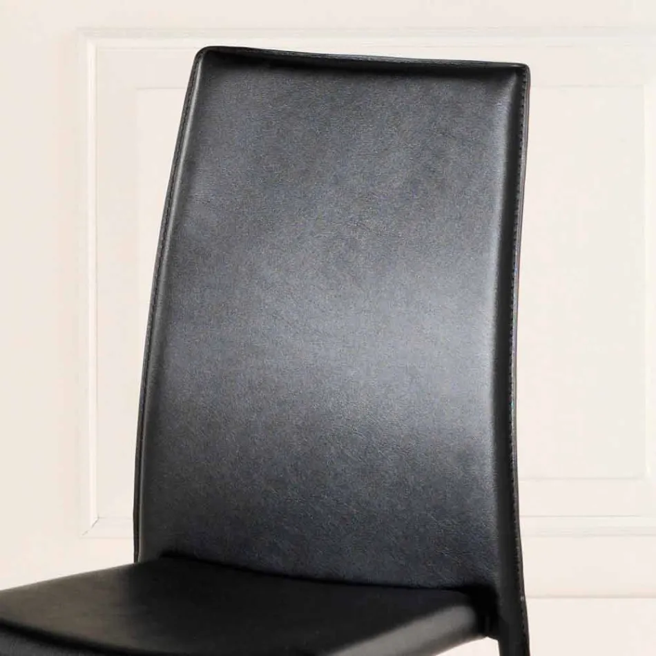 De septiembre de 4 sillas modernas de la alegría de la piel artificial, totalmente cubierto Viadurini