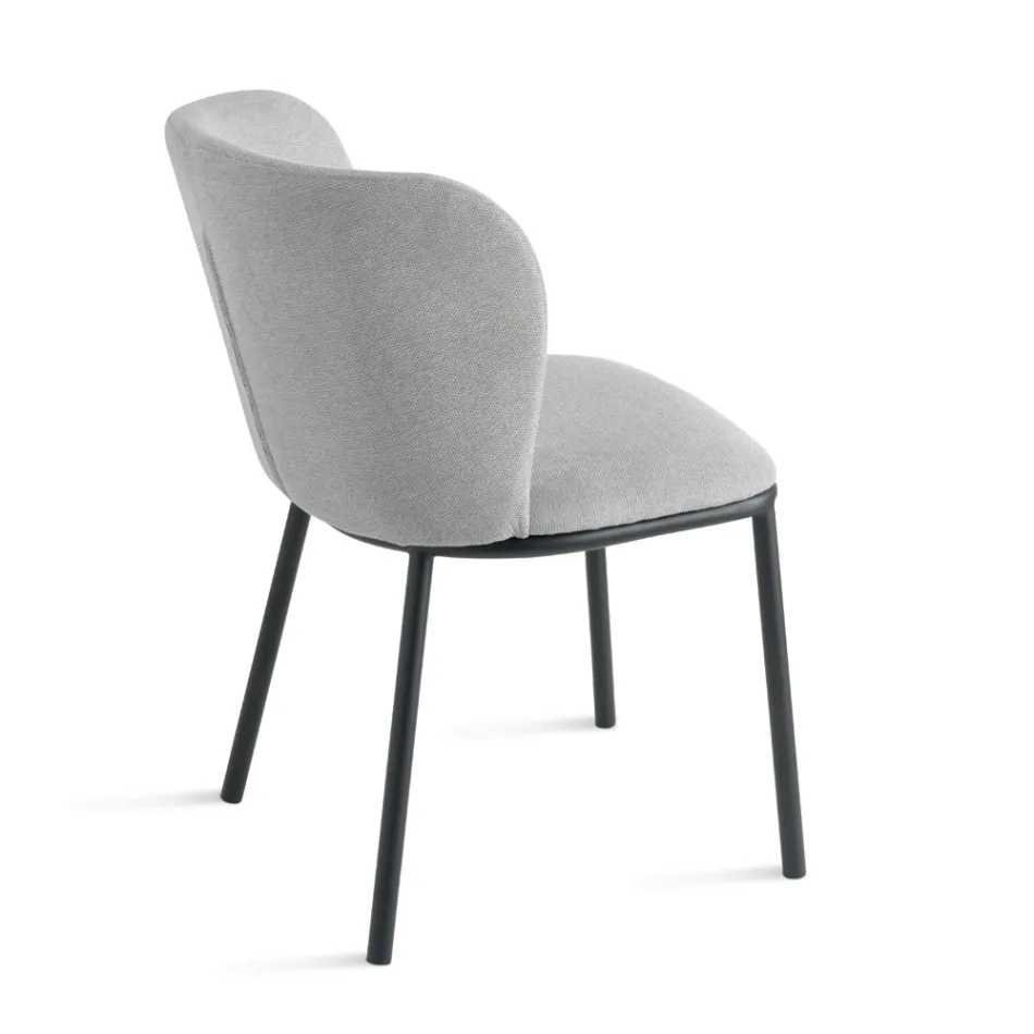 Juego de 2 sillas tapizadas en tela con estructura de metal pintado - Leandra Viadurini