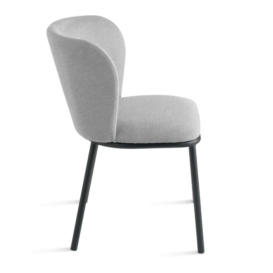 Juego de 2 sillas tapizadas en tela con estructura de metal pintado - Leandra Viadurini