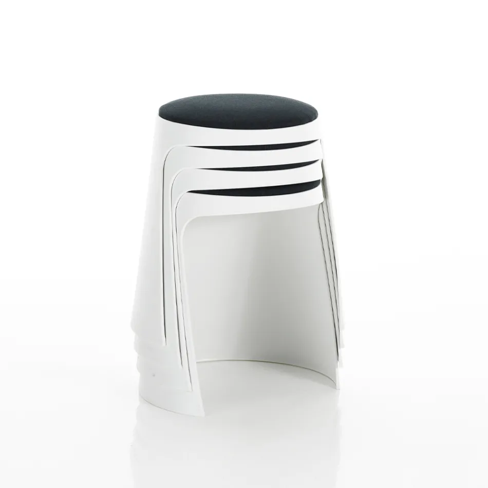 Conjunto de 2 taburetes de polipropileno y asiento de tela - Anchoa Viadurini