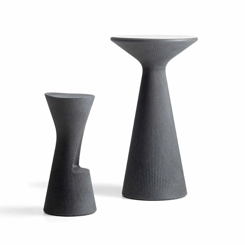 Taburete alto de jardín en polietileno coloreado Made in Italy - Desmond Viadurini