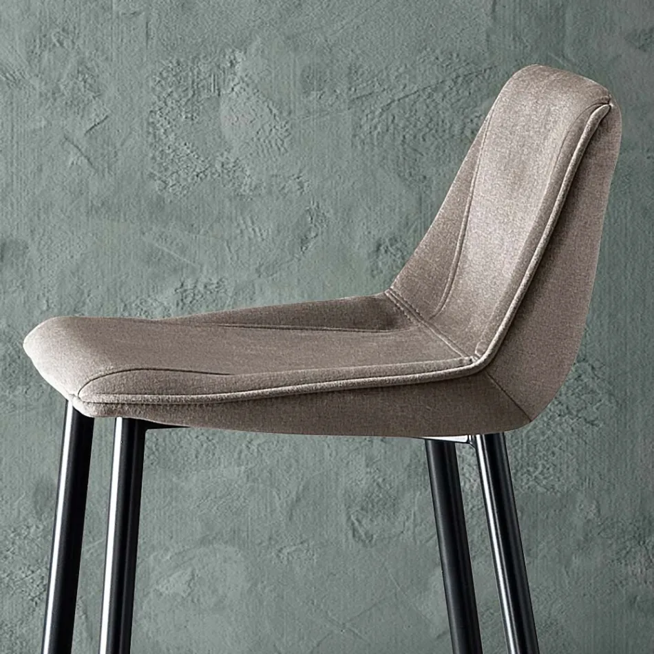 Taburete con patas de metal y asiento de tela monocasco Made in Italy - Hinata Viadurini