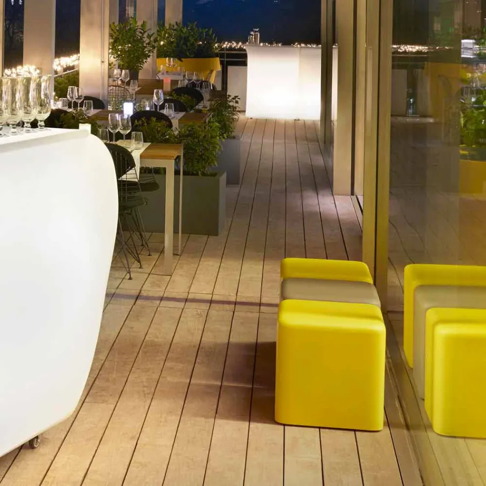 Taburete cúbico de poliuretano blando Slide Soft Cube diseñado en Italia Viadurini