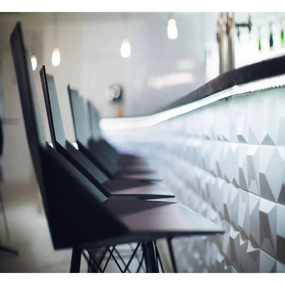 Taburete de exterior Faz by Vondom H 111 cm en polipropileno y acero. Viadurini