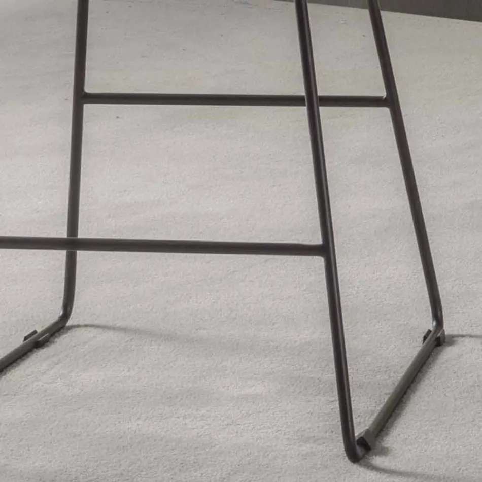 Taburete de diseño moderno con trineo de metal pintado - Ines Viadurini