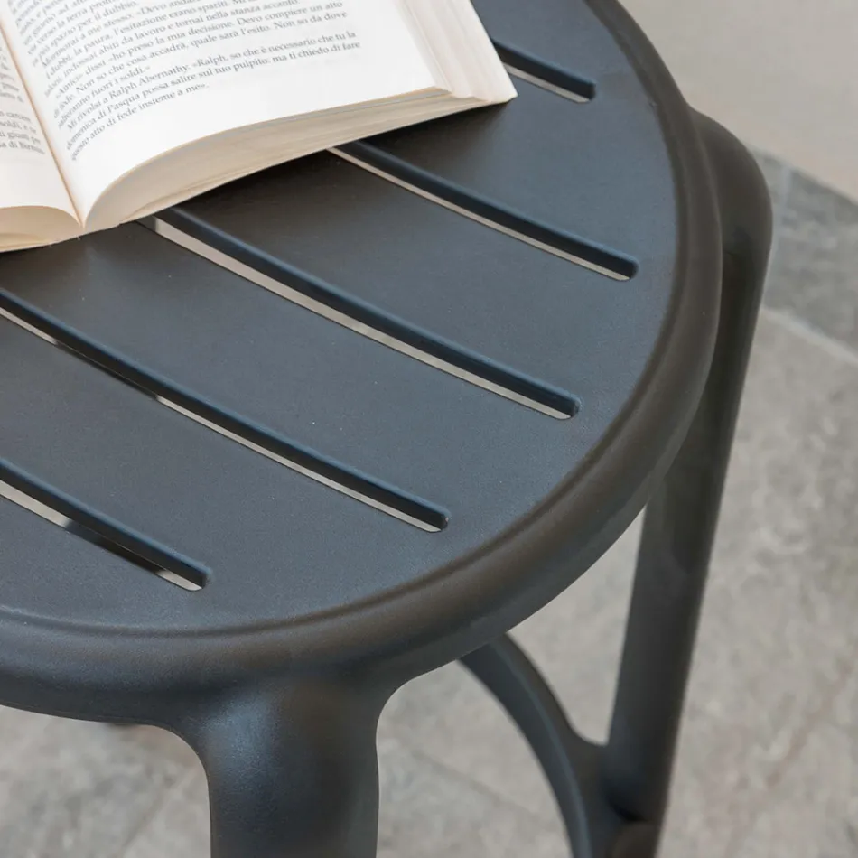 Taburete de Polipropileno Reforzado con Fibra de Vidrio en Diferentes Colores - Neev Viadurini