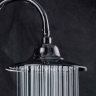 Cabezal de ducha clásico de acero con brazo de ducha de latón Made in Italy - Jeko Viadurini