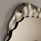 Espejo con forma y cristal jaspeado insertado. Fabricado en Italia - Amata Viadurini