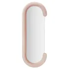 Espejo de pared en forma de C con estructura de MDF revestido de terciopelo - Micheal Viadurini