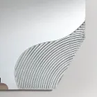 Espejo de pared Lirion con inserto a rayas bicolor, fabricado en Italia. Viadurini
