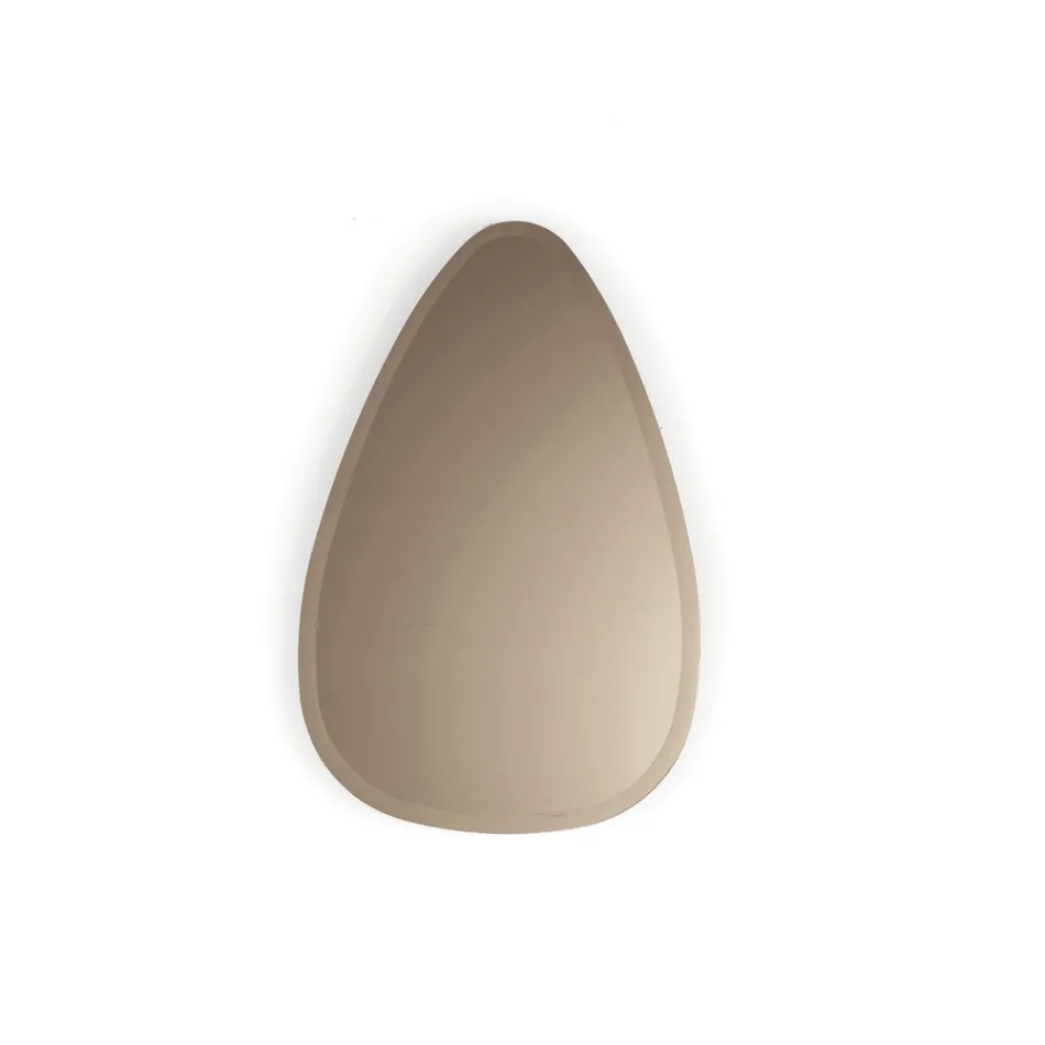 Espejo de pared Beata con borde pulido, fabricado en Italia. Viadurini