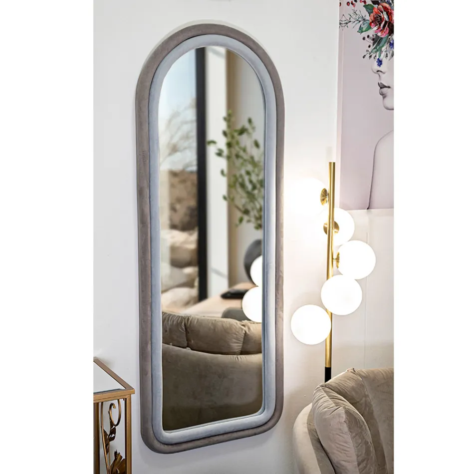 Espejo de pared de MDF revestido de terciopelo con tapa arqueada - Jessica Viadurini