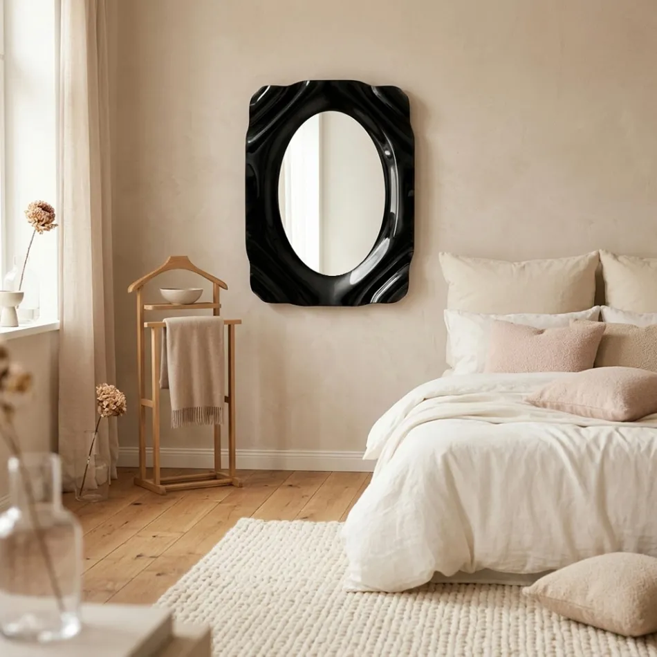 Espejo de pared Maelia de plexiglás negro con drapeado, fabricado en Italia. Viadurini