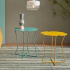 Mesa de centro para salón en metal, diseño en varios colores - Kathrin Viadurini