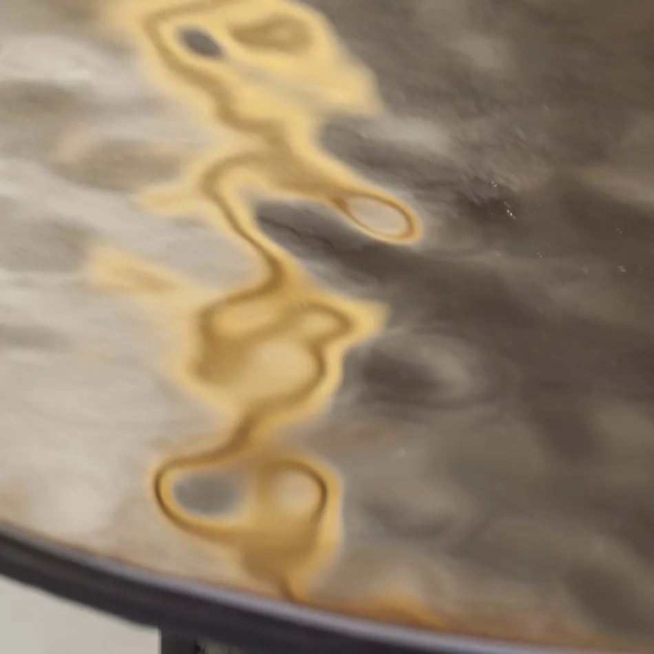 Mesa de centro con tapa de cristal y base de metal Made in Italy - Batulla Viadurini