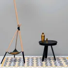 Mesa de centro de diseño con tapa redonda y patas de madera maciza - Salerno Viadurini