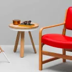 Mesa de centro de diseño con tapa redonda y patas de madera maciza - Salerno Viadurini