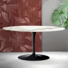 Mesa de centro ovalada Tulip de Saarinen, 41 cm de altura, en cerámica mate Florim Statuario - Escarlata Viadurini