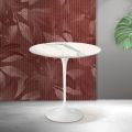 Mesa de centro Tulip de Saarinen, 52 cm de altura, en cerámica mate Florim Statuario - Escarlata