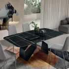 Mesa de 210x110 cm con tablero cerámico efecto mármol y base metálica - Adriano Viadurini