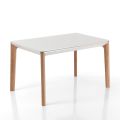 Mesa extensible hasta 180 cm con patas de madera maciza color roble y rutenio