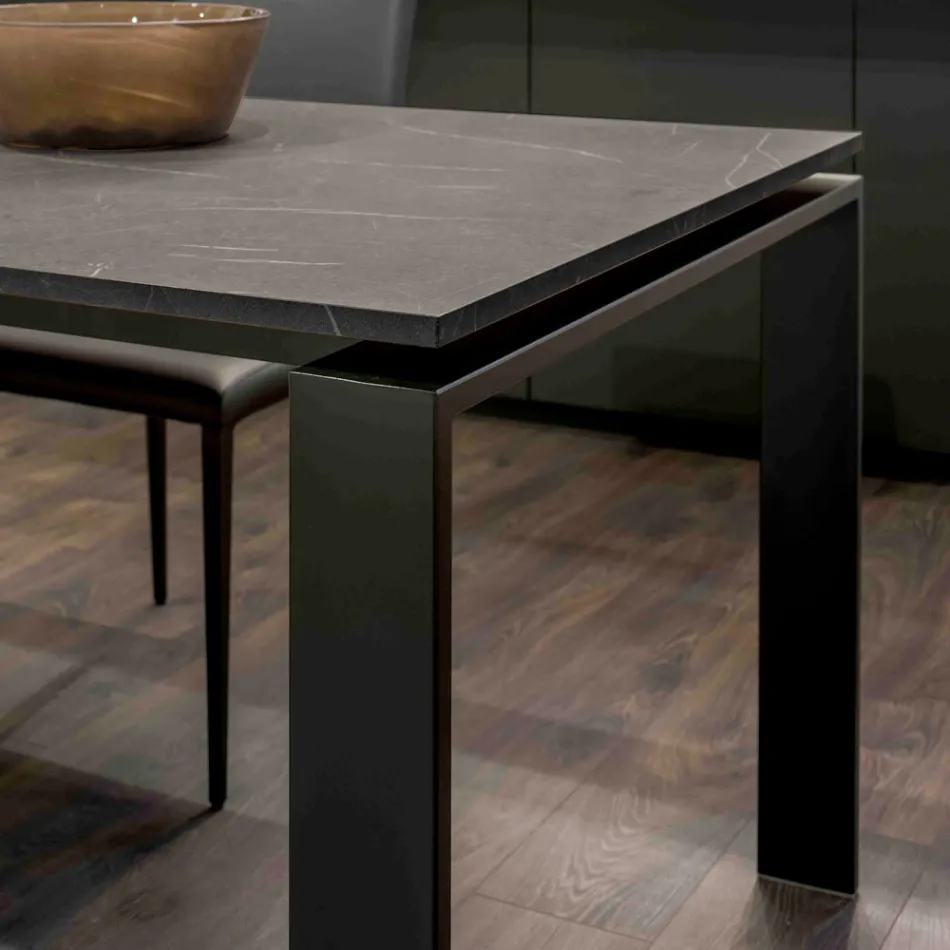 Mesa extensible de 310 cm con tablero laminado y base de metal - Spilla Viadurini