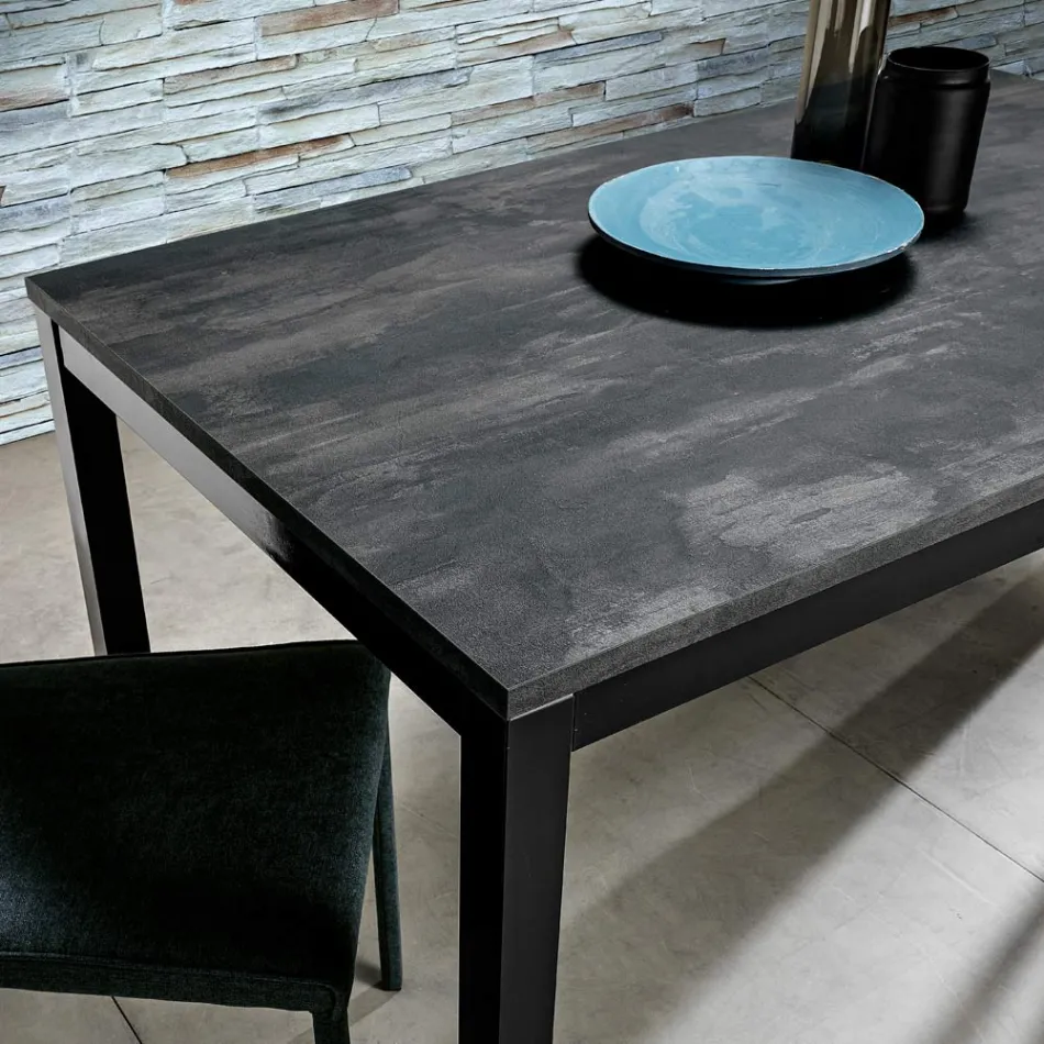 Mesa de salón extensible con tapa de melamina y patas de metal - Shaila Viadurini