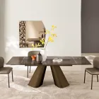 Mesa extensible de hasta 240 cm en cristal estriado transparente, fabricada en Italia - Talete Viadurini