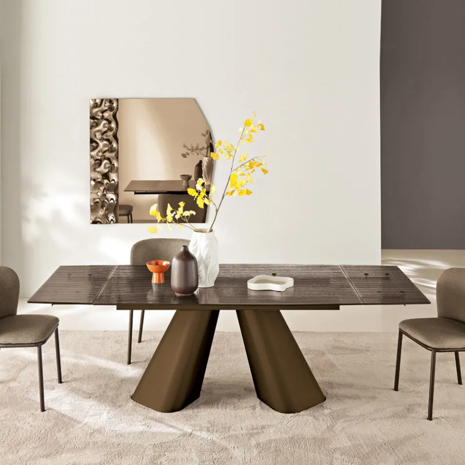 Mesa extensible de hasta 240 cm en cristal estriado transparente, fabricada en Italia - Talete Viadurini