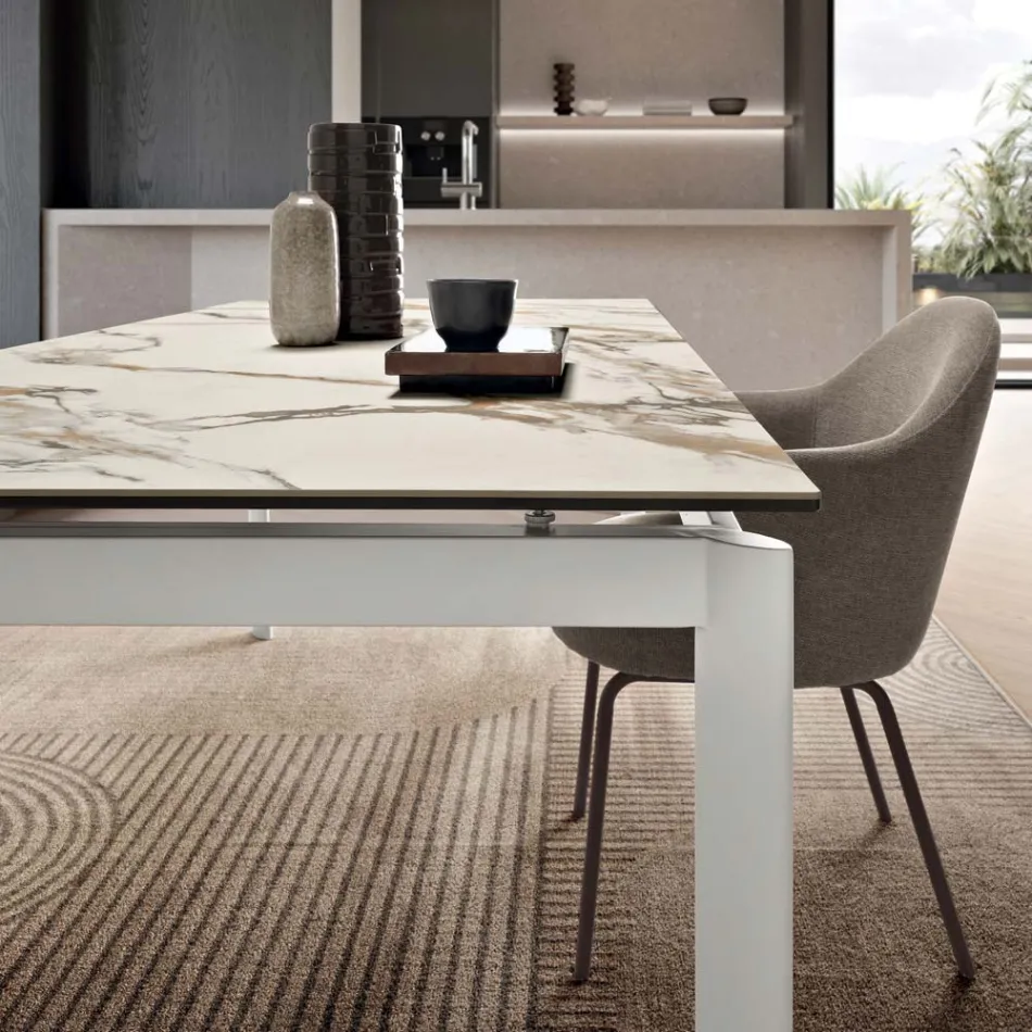 Mesa extensible de gres porcelánico con base de metal pintado - Arko Viadurini