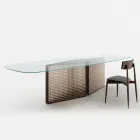 Mesa con tapa de cristal perfilado y base de vidrio fundido y metal - Foglietto Viadurini