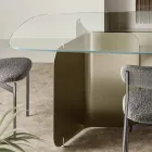 Mesa con tapa de cristal perfilado y base de metal curvada - Piacere Viadurini