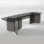 Mesa con tapa de cristal perfilado y base de metal curvada - Piacere Viadurini
