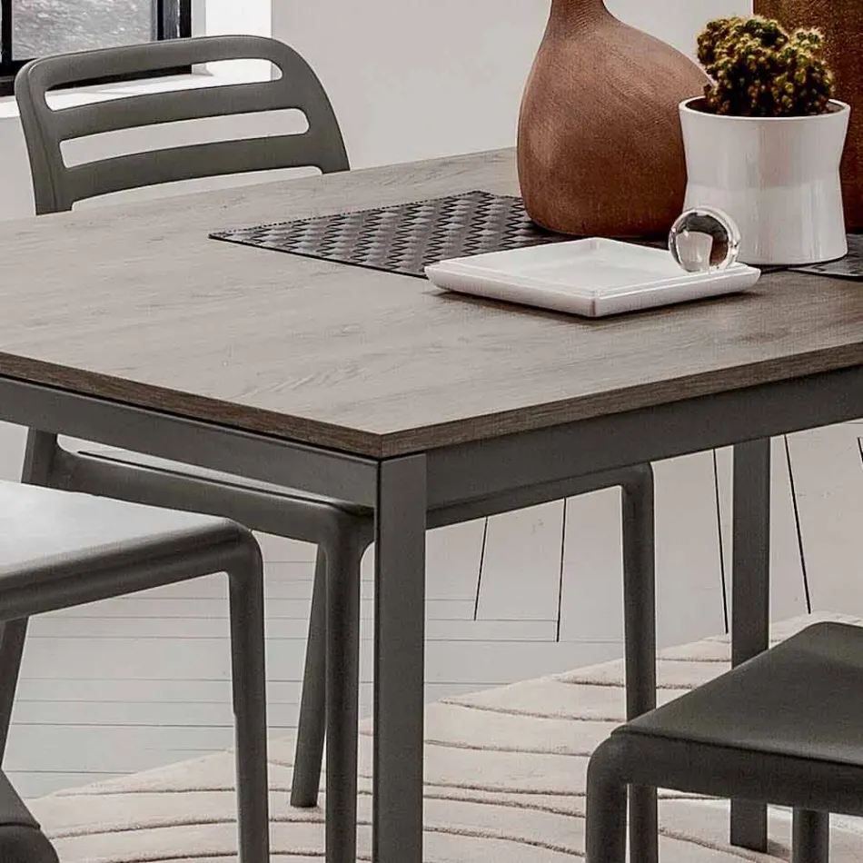 Mesa de cocina con tapa de melamina y base de metal Made in Italy - Spilla Viadurini