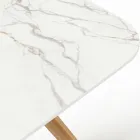 Mesa de exterior con base de madera y tapa de cerámica Calacatta Oro - Infinity Viadurini