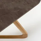 Mesa de exterior con base de madera y tapa de cerámica marrón Pulpis - Infinity Viadurini