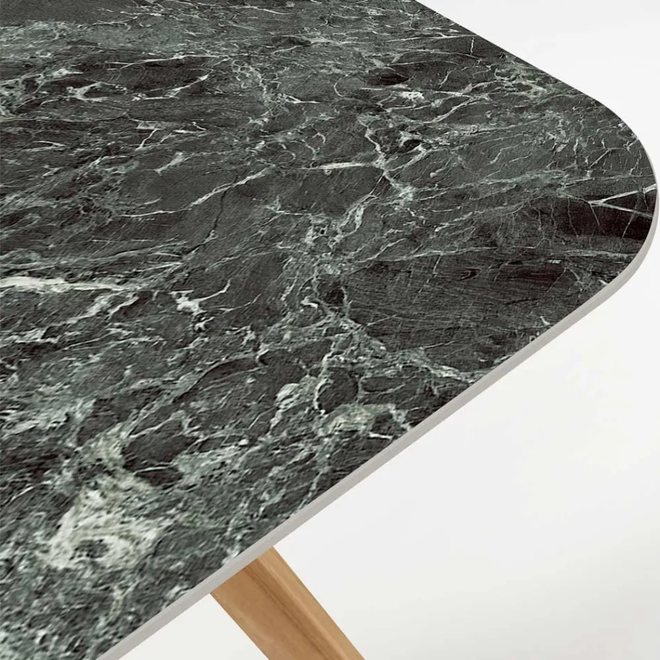 Mesa de exterior con base de madera y tapa de cerámica verde France - Infinity Viadurini