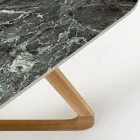Mesa de exterior con base de madera y tapa de cerámica verde France - Infinity Viadurini