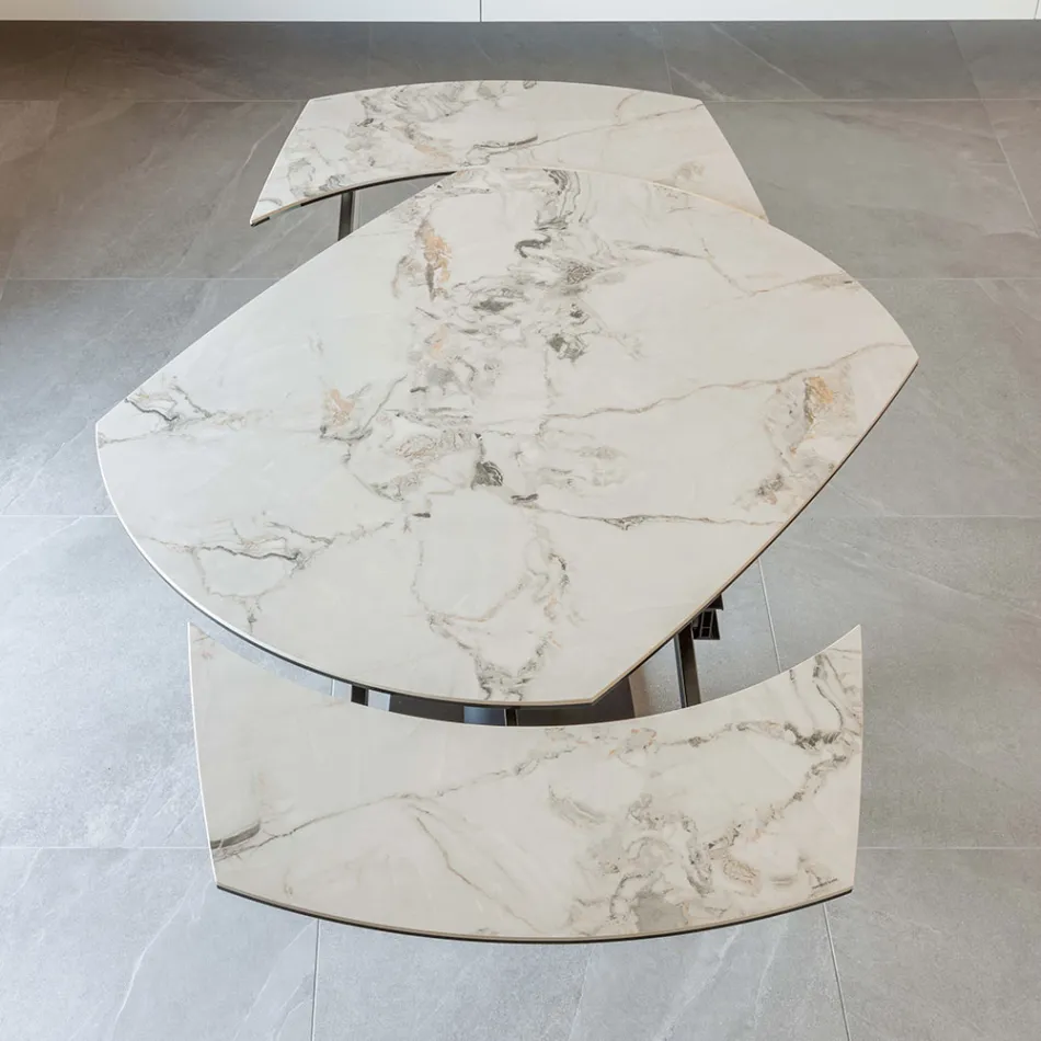 Mesa de Comedor Extensible en Cerámica y Base de Metal - Indira Viadurini