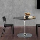 Mesa de comedor con tapa de cristal y base cromada Made in Italy - Tallio Viadurini