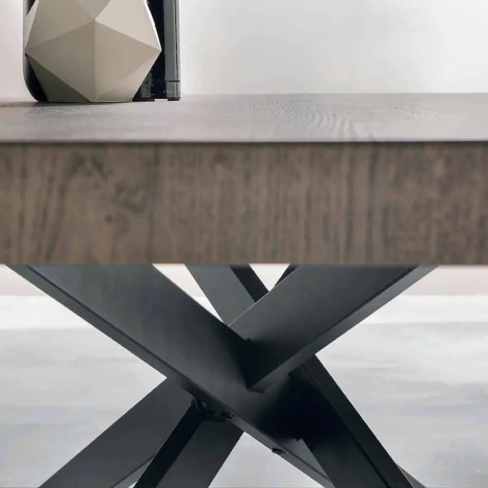 Mesa de comedor de diseño en roble y metal fabricada en Italia Oncino. Viadurini