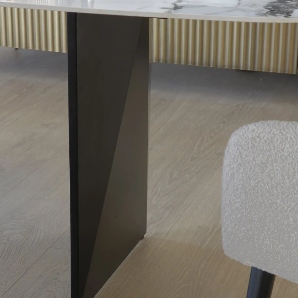 Mesa Fija de Metal y Tapa de Cerámica Arabesca Brillo - Eronte Viadurini