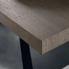 Moderna mesa de madera de roble anudada producida en Italia Zerba Viadurini