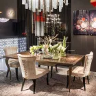 Tabla neoclásico con estructura de madera maciza y una tapa de mármol Adam Viadurini