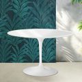 Mesa redonda Tulip de Saarinen, 74 cm de altura, en cerámica Florim blanca brillante - Scarlet