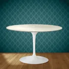 Mesa Tulipán de Eero Saarinen, 74 cm de altura, en cerámica Marmorio, fabricada en Italia - Escarlata Viadurini