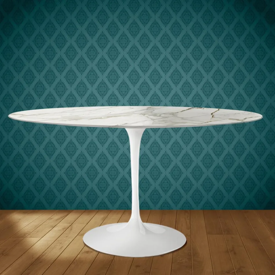 Mesa Tulipán de Eero Saarinen, 74 cm de altura, ovalada, de cerámica brillante, fabricada en Italia - Escarlata Viadurini